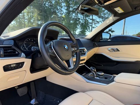 Used 2021 BMW 330i Sedan w/ Convenience Package RWD image 9