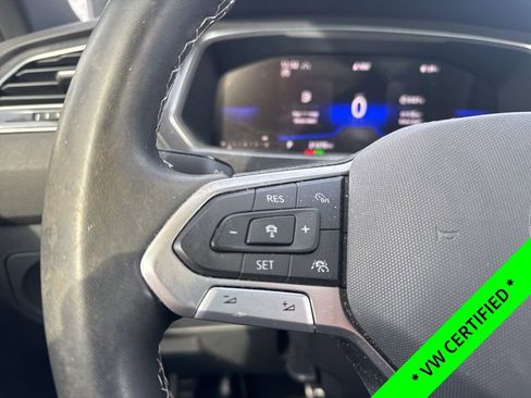 Certified 2023 Volkswagen Tiguan SE R-Line image 18
