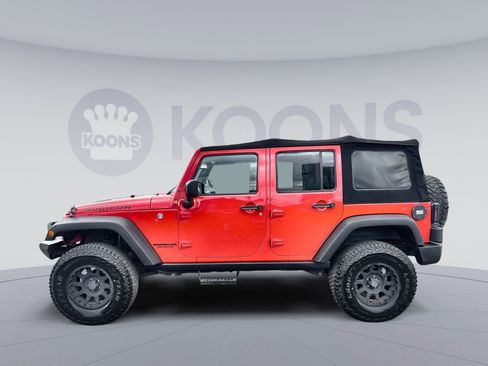 Used 2016 Jeep Wrangler Unlimited Rubicon w/ Connectivity Group image 2