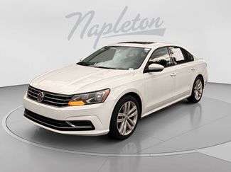 Used 2019 Volkswagen Passat 2.0T Wolfsburg FWD video 1