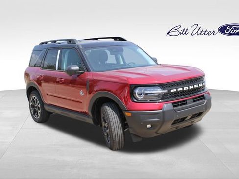 New 2026 Ford Bronco Sport Outer Banks w/ Outer Banks Tech Package+ AWD/4WD image 2