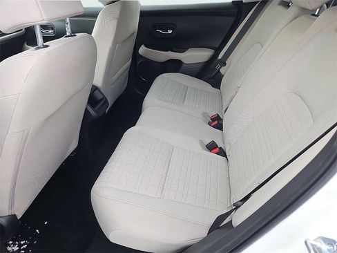 Certified 2026 Honda HR-V LX image 25