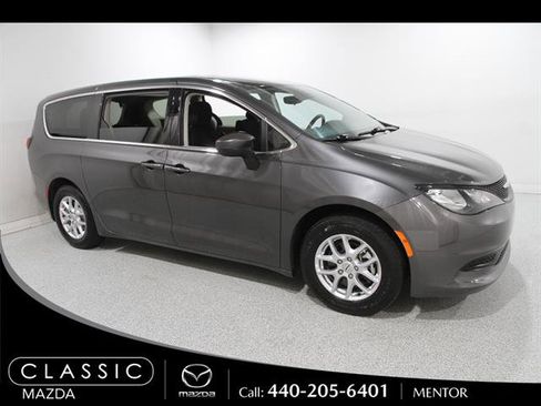 Used 2023 Chrysler Voyager LX FWD image 1
