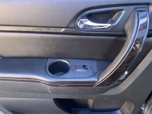 Used 2016 Chevrolet Traverse LTZ image 14