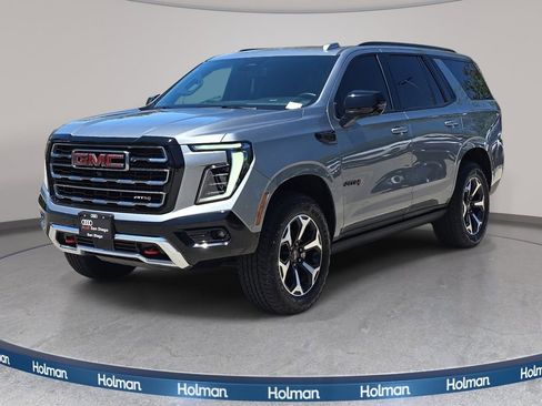 Used 2025 GMC Yukon AT4 AWD/4WD image 1