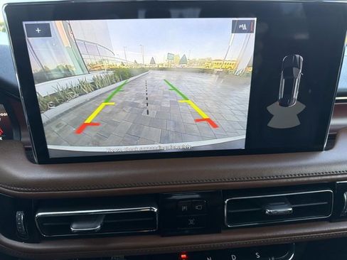 Used 2022 Lincoln Nautilus Reserve w/ Luxury Package image 30