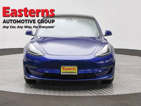 Used 2023 Tesla Model 3 Standard Range RWD image 2