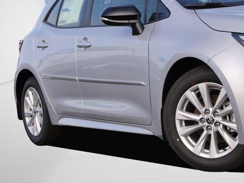 New 2026 Toyota Corolla SE image 3