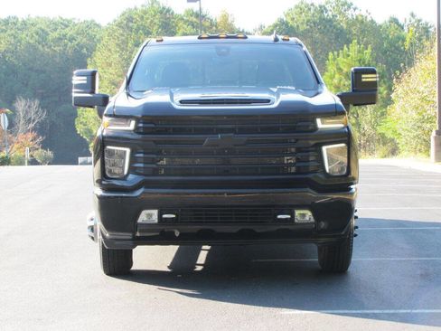 Used 2020 Chevrolet Silverado 3500 High Country image 10