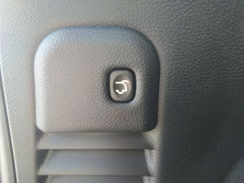 Used 2020 Jeep Grand Cherokee High Altitude image 9