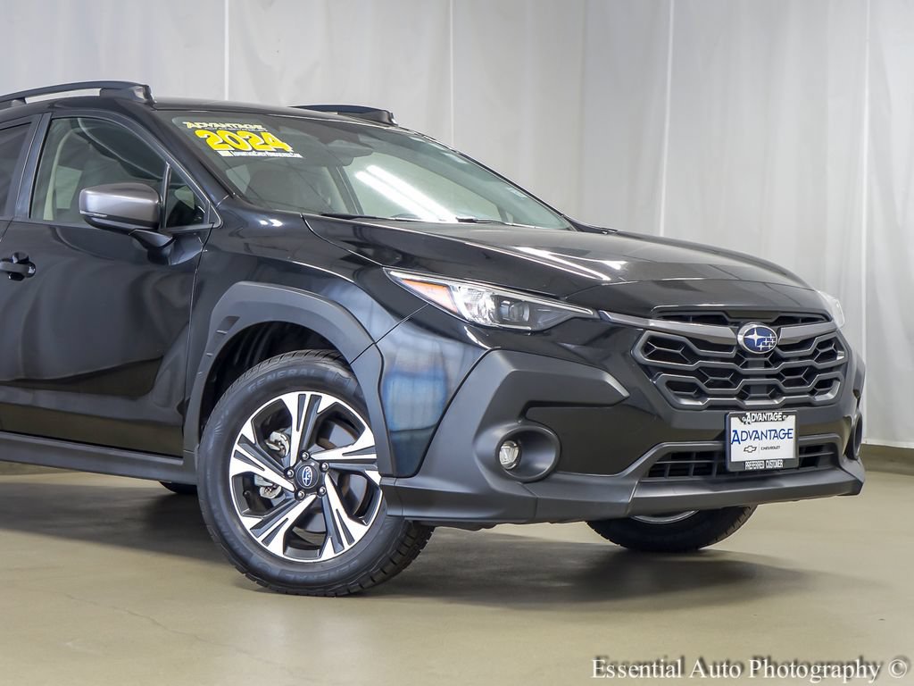 Used 2024 Subaru Crosstrek 2.0i Premium AWD/4WD image 3