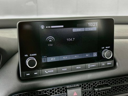 Used 2025 Honda HR-V LX image 18