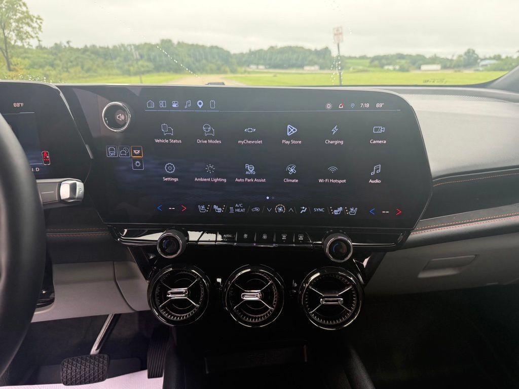 Used 2026 Chevrolet Blazer EV SS AWD/4WD image 39