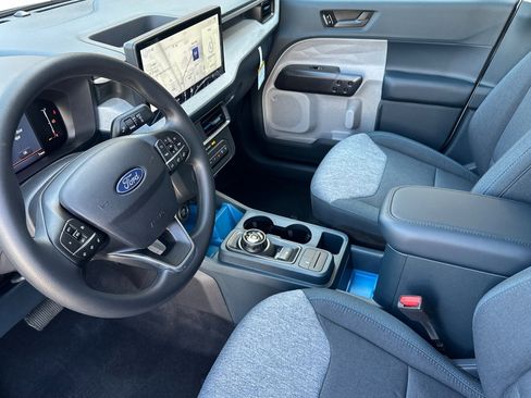 New 2026 Ford Maverick XLT image 9