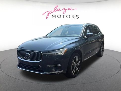 Used 2022 Volvo XC60 B5 Inscription w/ Advanced Package AWD/4WD image 2
