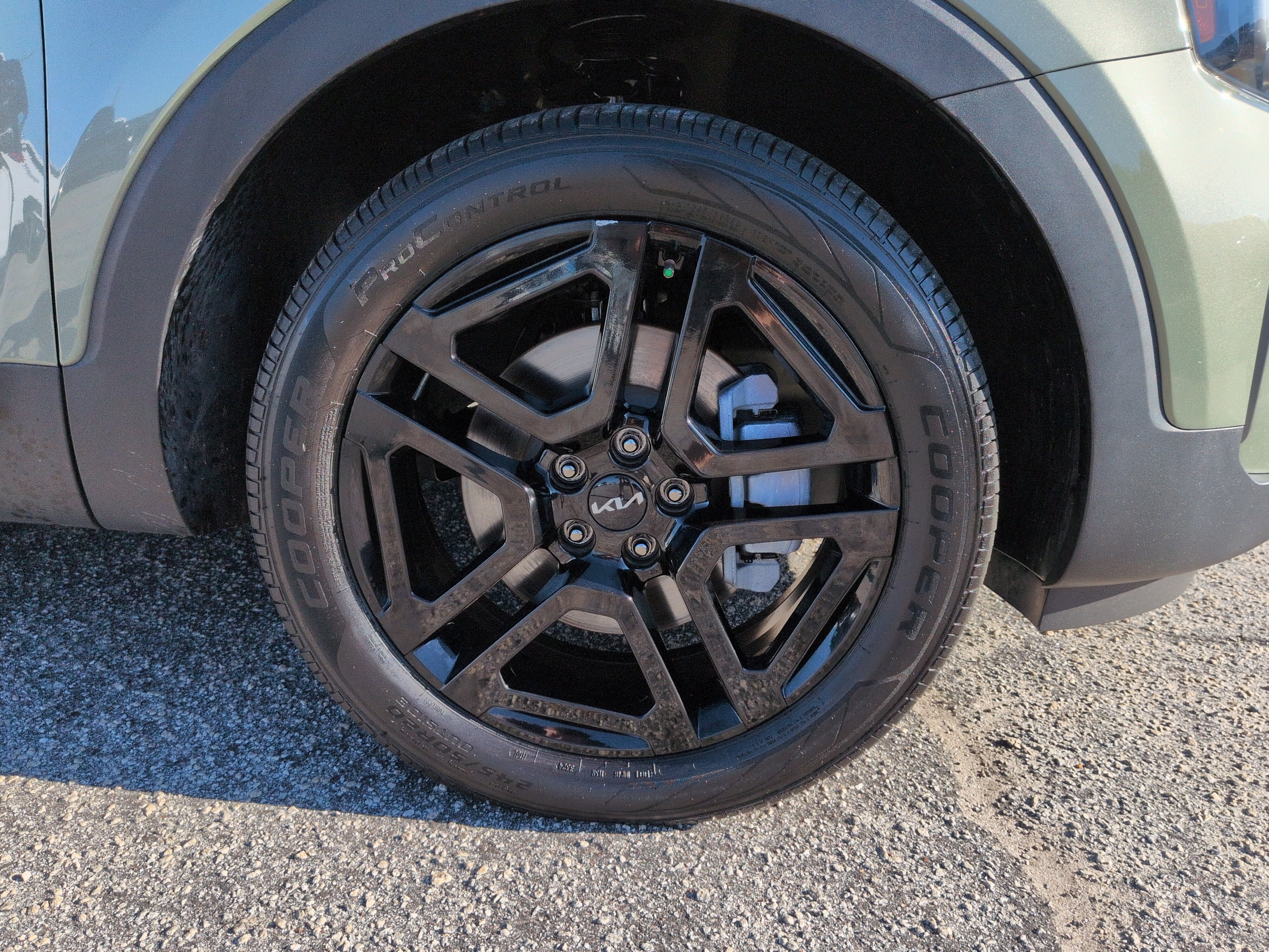 Used 2023 Kia Telluride EX X-Line AWD/4WD image 9