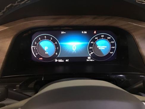 Used 2025 Volkswagen Atlas SE image 18