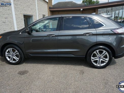 Used 2018 Ford Edge Titanium image 13