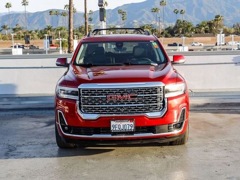 Used 2023 GMC Acadia Denali w/ Denali Ultimate Package AWD/4WD image 3