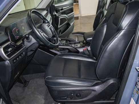 Used 2025 Kia Telluride S AWD/4WD image 8