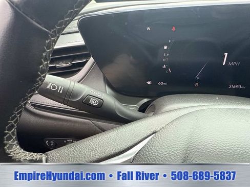 Used 2024 Buick Encore GX Preferred FWD image 30