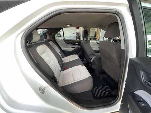 Used 2018 Chevrolet Equinox LS FWD image 14