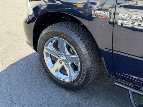 Used 2015 RAM 1500 Express image 11