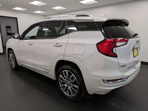 Used 2022 GMC Terrain Denali image 6