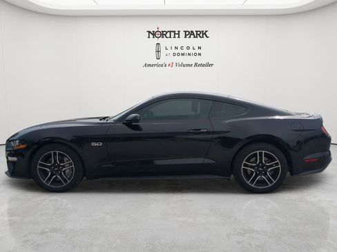Used 2022 Ford Mustang GT Premium RWD image 6