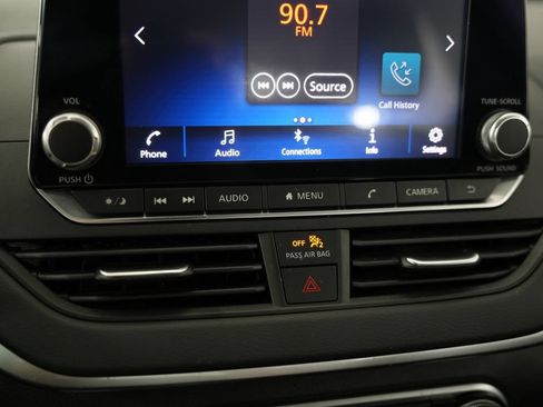 Used 2021 Nissan Altima 2.5 SV FWD image 22