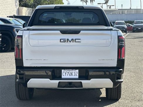 Used 2025 GMC Sierra EV Denali image 5