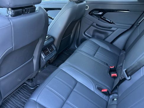 Used 2025 Land Rover Range Rover Evoque S image 28