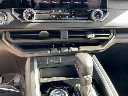 Certified 2023 Chevrolet Colorado Trail Boss w/ Advanced Trailering Package image 30