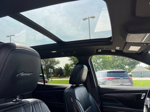 Used 2025 Buick Enclave Avenir w/ Super Cruise Package AWD/4WD image 17