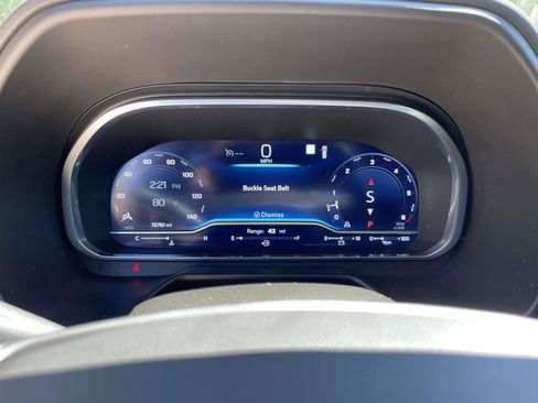 Used 2023 Chevrolet Suburban LT RWD image 10