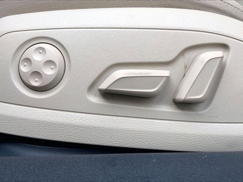 Used 2022 Audi A5 2.0T Premium Plus w/ Premium Plus image 33