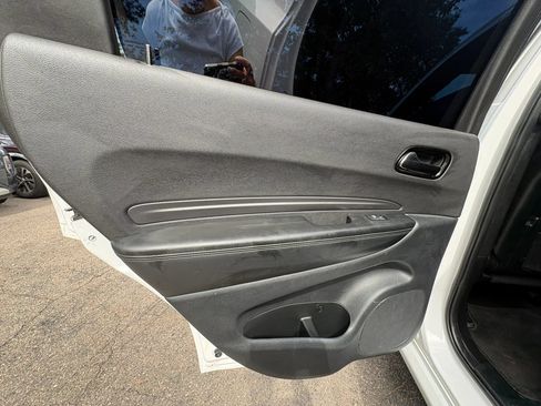 Used 2022 Dodge Durango GT RWD image 31