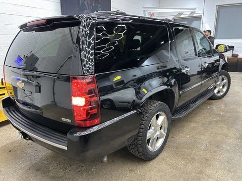 Used 2012 Chevrolet Suburban LTZ image 25
