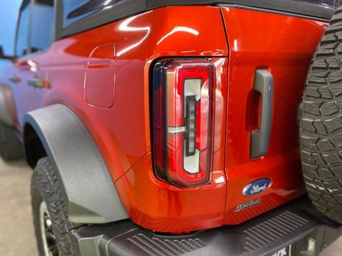 Used 2023 Ford Bronco Badlands AWD/4WD image 7
