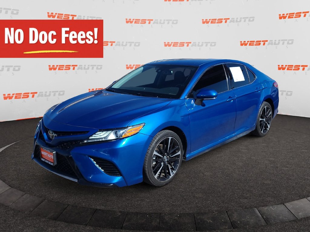 Used 2019 Toyota Camry XSE FWD image 1