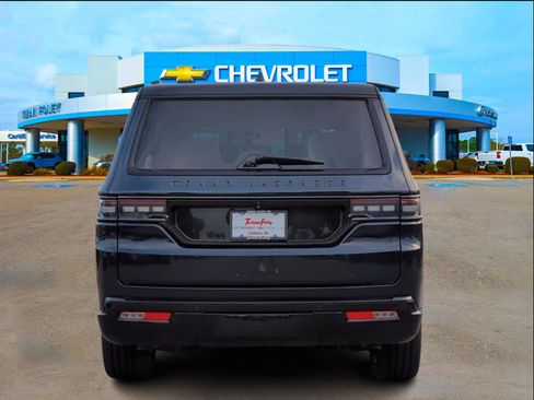 Used 2024 Jeep Grand Wagoneer L Series II w/ Quick Order Packagew 28T image 4