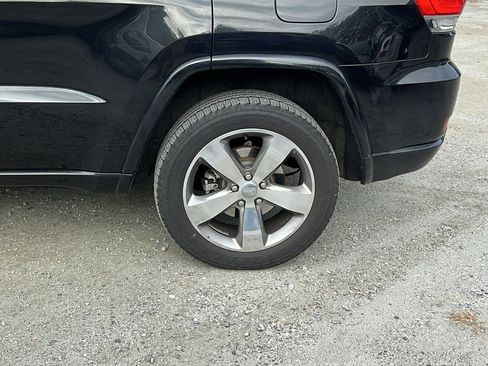 Used 2014 Jeep Grand Cherokee Overland w/ Trailer Tow Group IV image 12