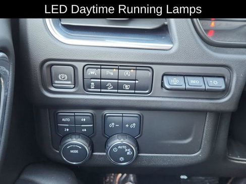 Used 2023 Chevrolet Tahoe Premier image 38