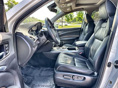 Used 2018 Acura MDX FWD w/ Advance Package image 2