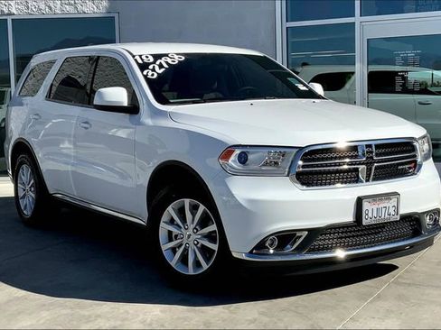 Used 2019 Dodge Durango SXT w/ 3rd Row Seating Group image 12