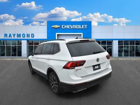Used 2021 Volkswagen Tiguan SE FWD image 5