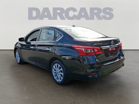 Used 2019 Nissan Sentra SV w/ Electronics Package FWD image 4