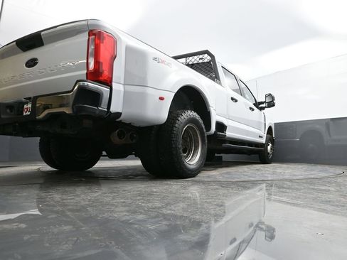 Used 2023 Ford F350 XLT image 38