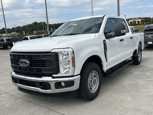 New 2026 Ford F350 XL w/ XL Driver Assist Package RWD image 3