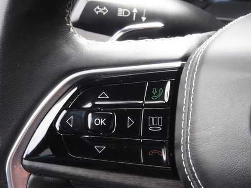 Certified 2022 Jeep Grand Cherokee Overland image 39